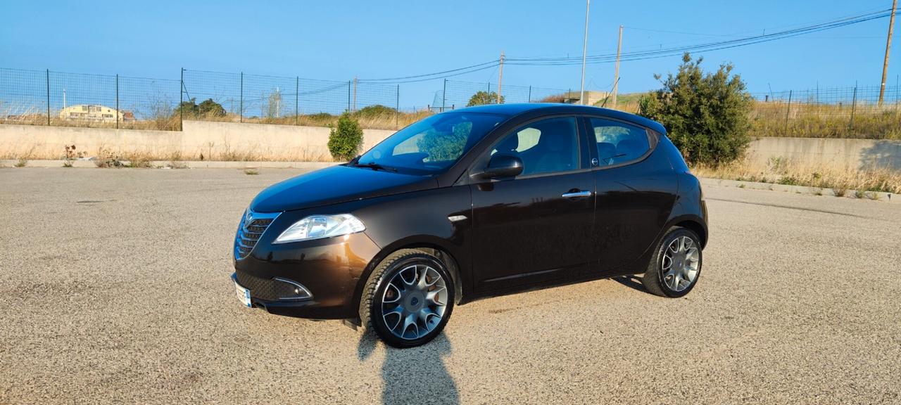 Lancia Ypsilon 1.2 69 CV 5 porte GPL Ecochic Gold