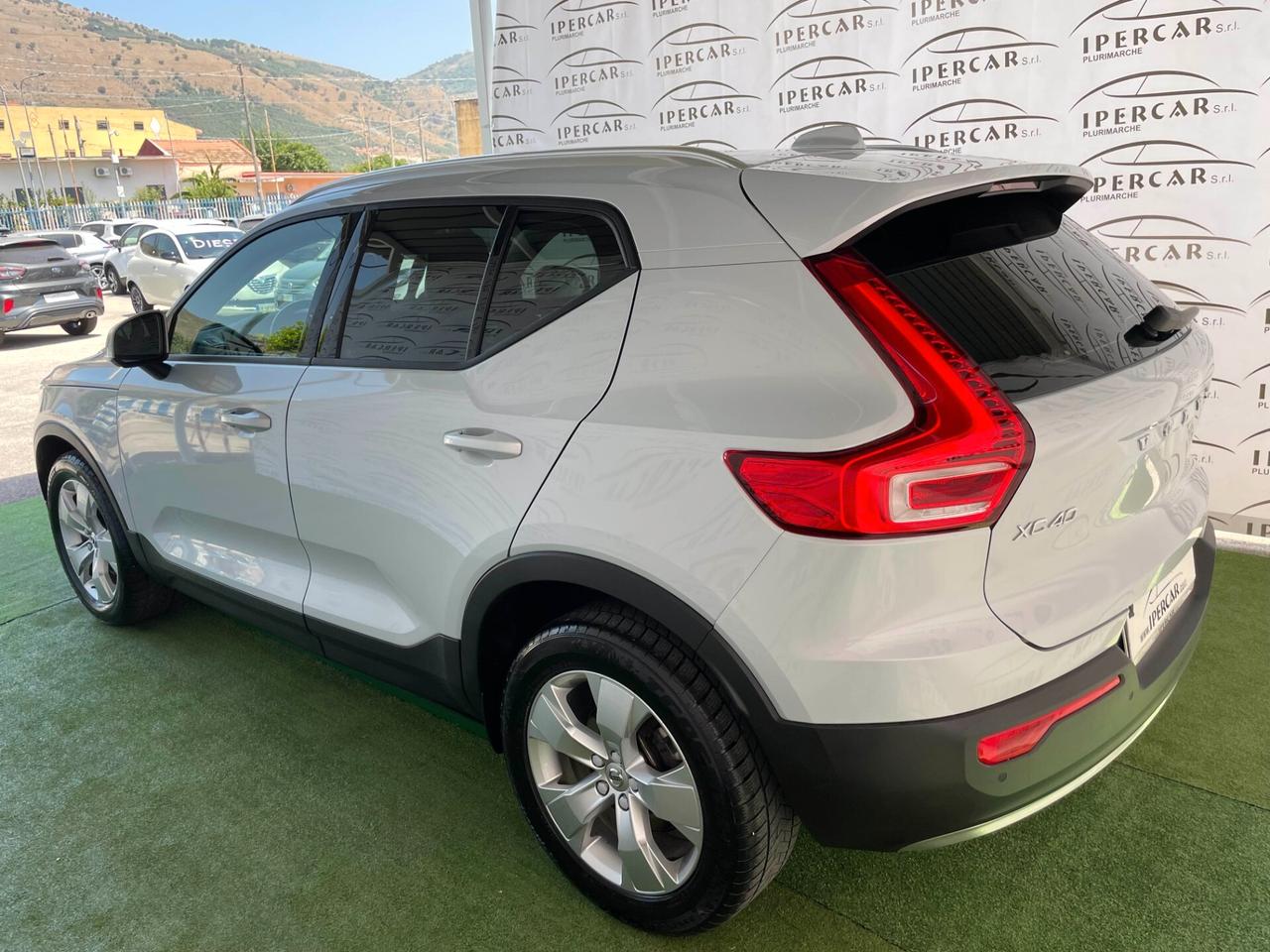 Volvo XC40 D3 AWD Geartronic Momentum (IMMATRICOLATO N 1 AUTOCARRO)