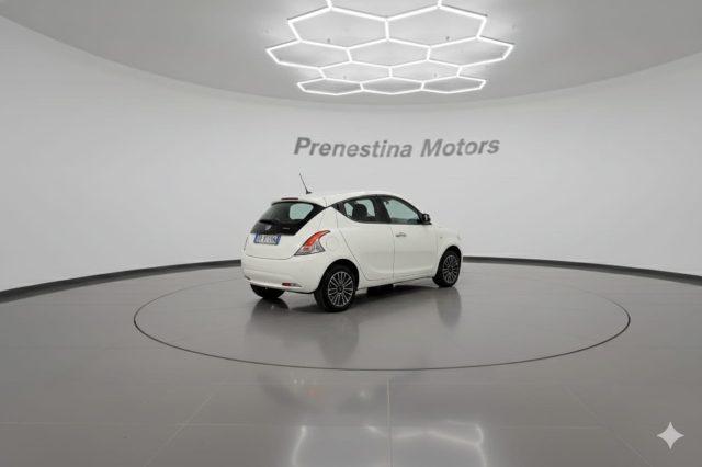 LANCIA Ypsilon 1.0 FireFly 5 porte S&S Hybrid Ecochic Gold