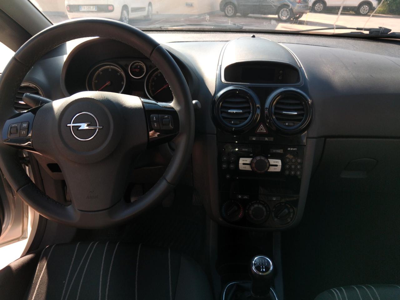 OPEL CORSA 1.3 MLTJ 2011 GARANZIA OK NEOPATENTATI