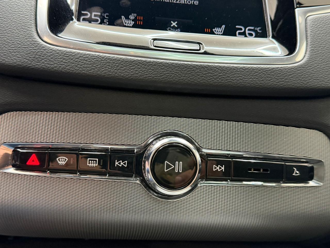 Volvo XC 90 XC90 B5 (d) AWD Geartronic R-design