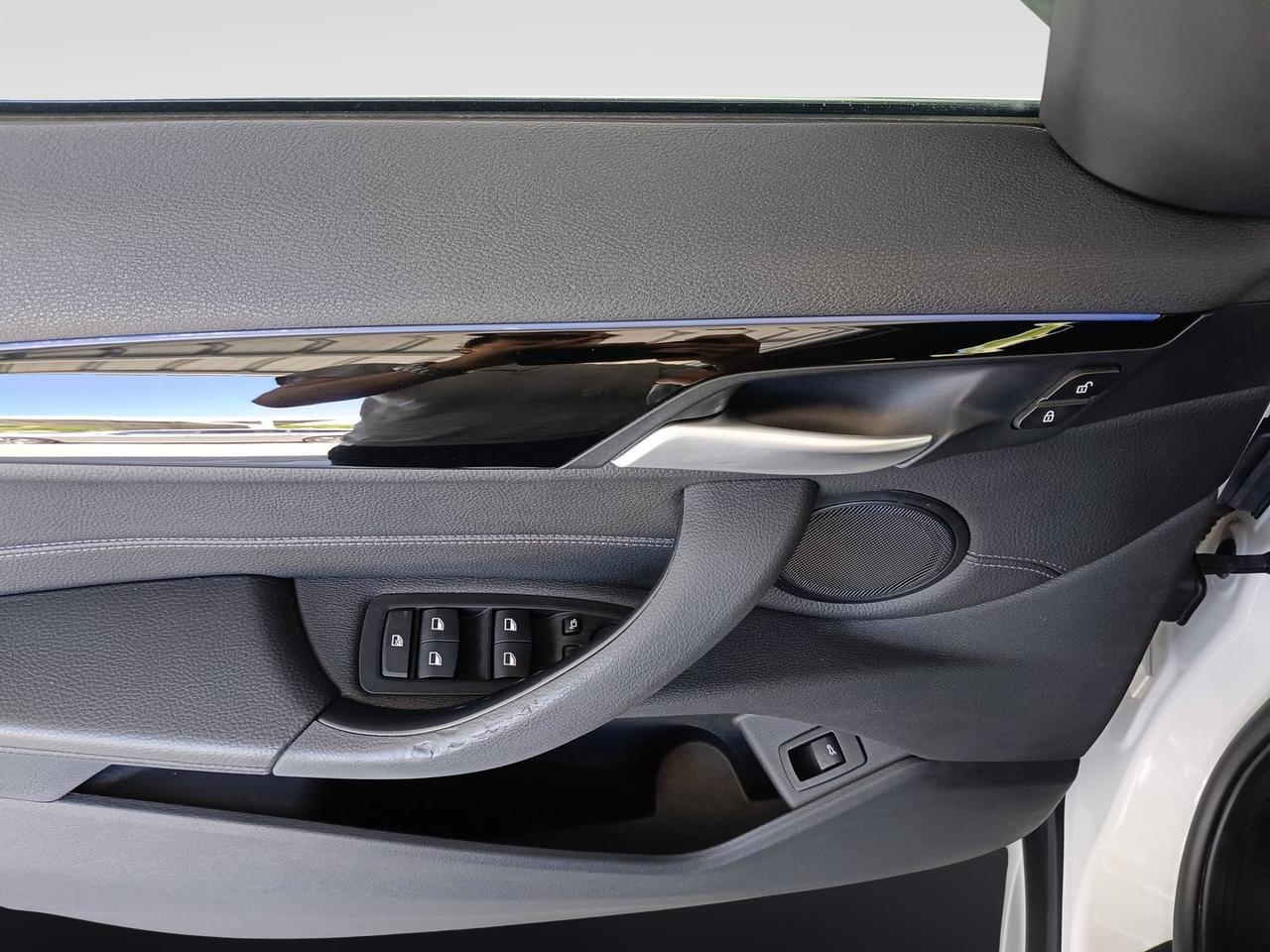 BMW X1 F48 2019 - X1 sdrive16d xLine auto