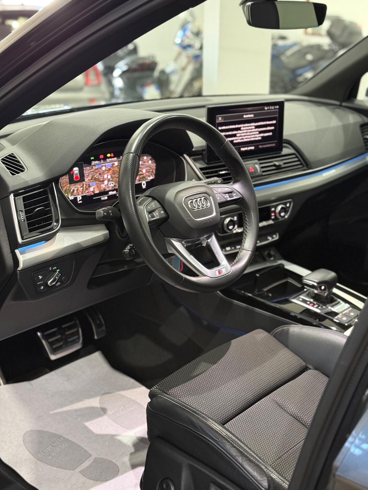 Audi Q5 40 TDI 204 CV quattro S tronic Identity Black