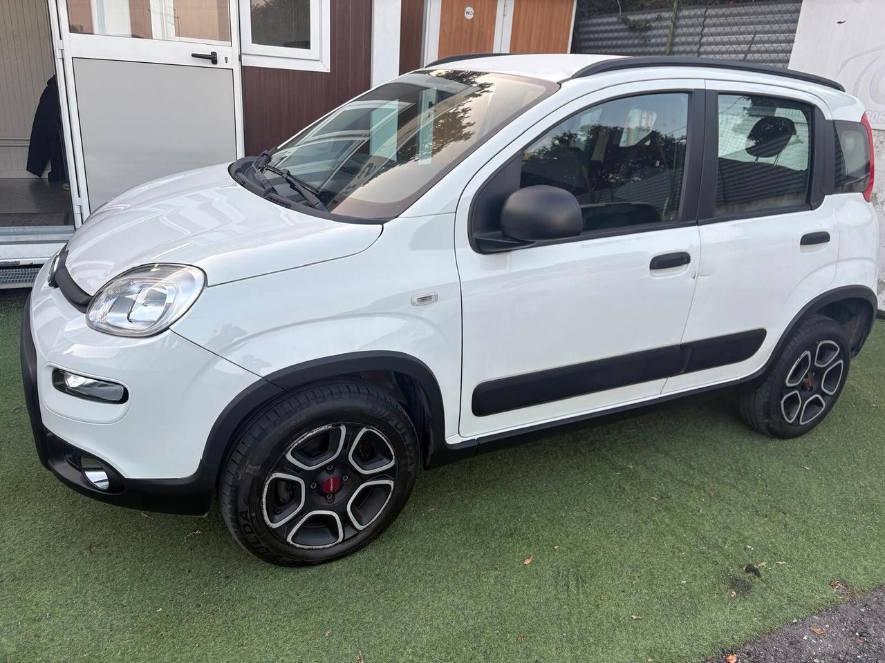 Fiat Panda 0.9 TwinAir Turbo Natural Power City Cross