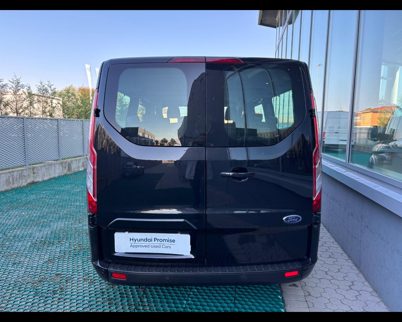FORD Transit Custom 320 2018 - Transit Custom 320 2.0 tdci 150cv Trend combi L2H1 E6.2
