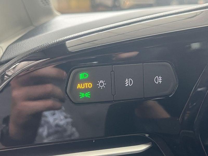 Ford Tourneo Connect Tourneo Connect V761 2.0 ecoblue 122cv Titanium 7p.ti auto