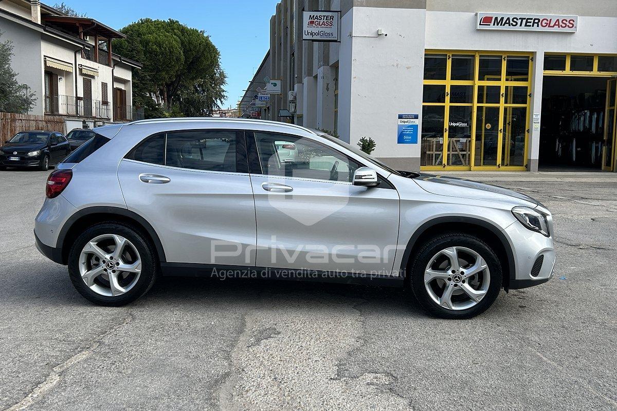 MERCEDES GLA 200 d Automatic Sport