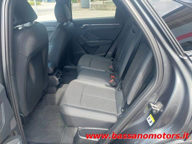AUDI Q3 SPB 35 TFSI S tronic S line edition Identity Black