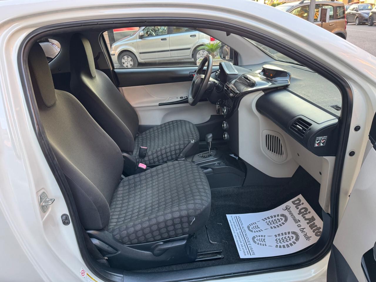 Toyota iQ 1.0 CVT Trend Automatica