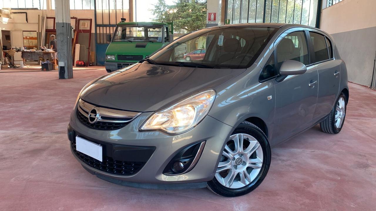 Opel Corsa 1.2 85CV 5 porte GPL-TECH Edition