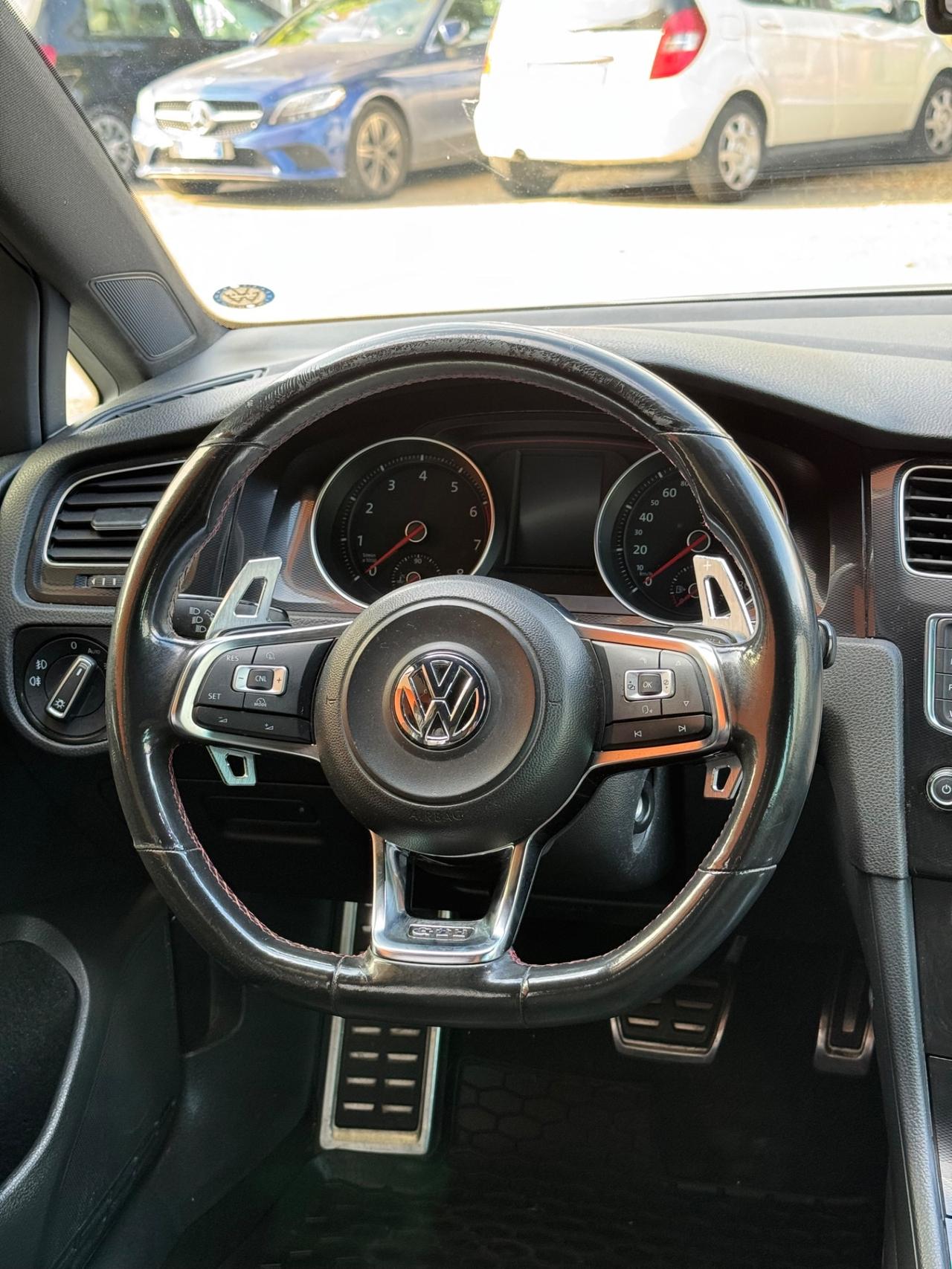 Volkswagen Golf 7 GTI 2.0 TSI DSG 5p.