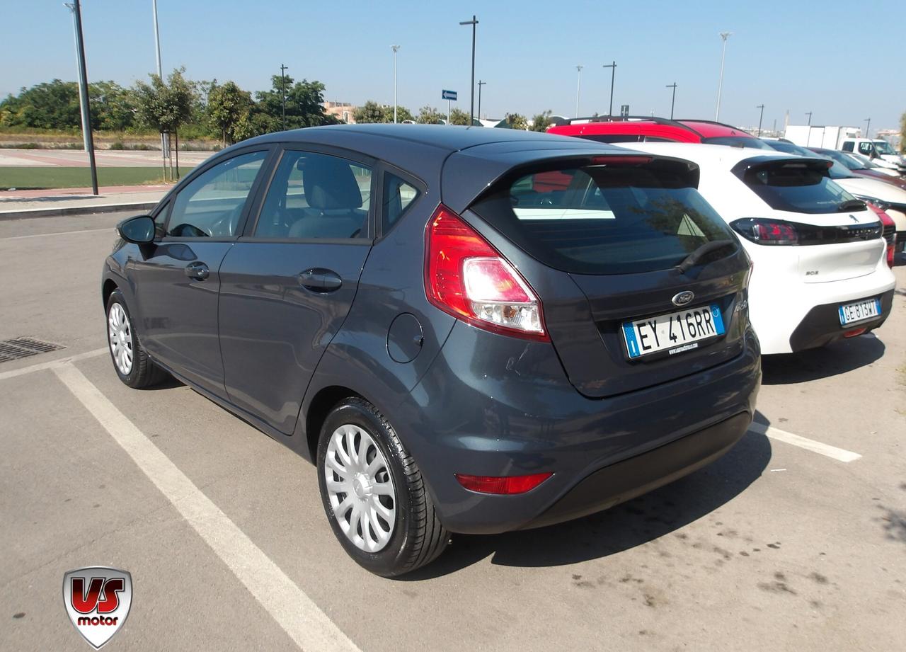 FORD FIESTA 1.2 BENZ-GARANZIA FULL-2015