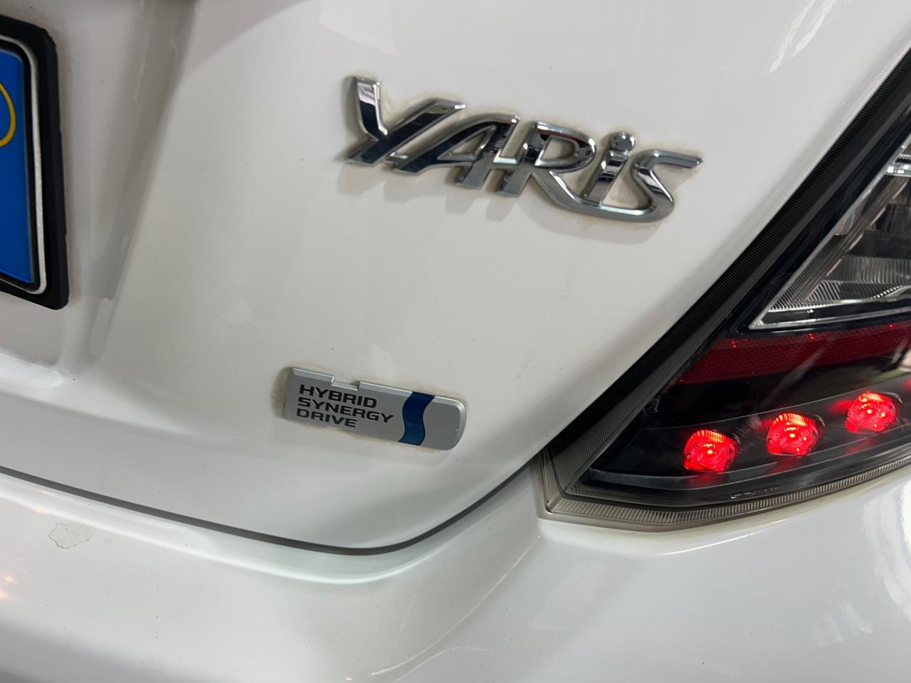 Toyota Yaris 1.5 Hybrid 5 porte Lounge