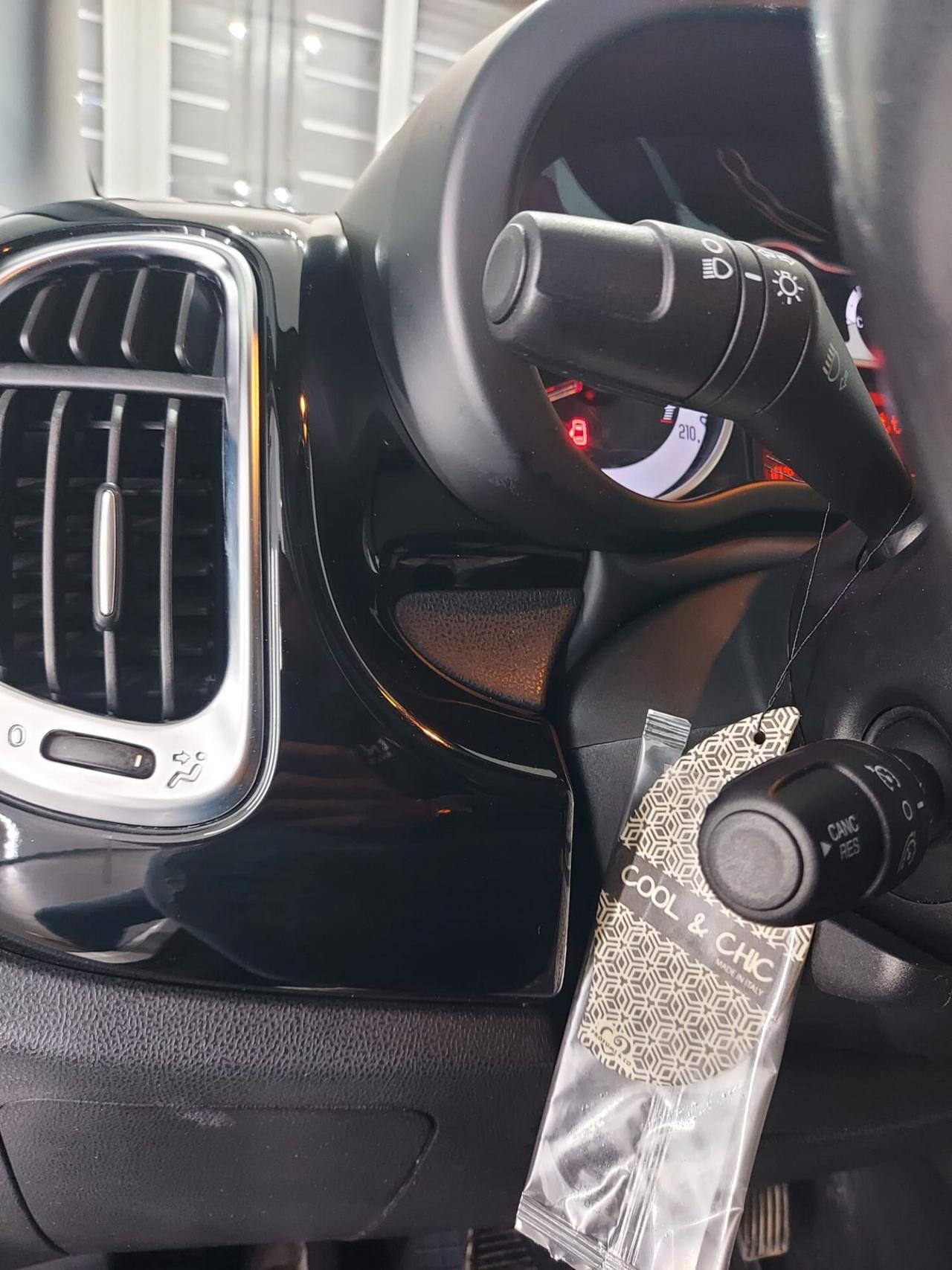 Fiat 500L 1.6 Multijet 105 CV Trekking BI-COLOR