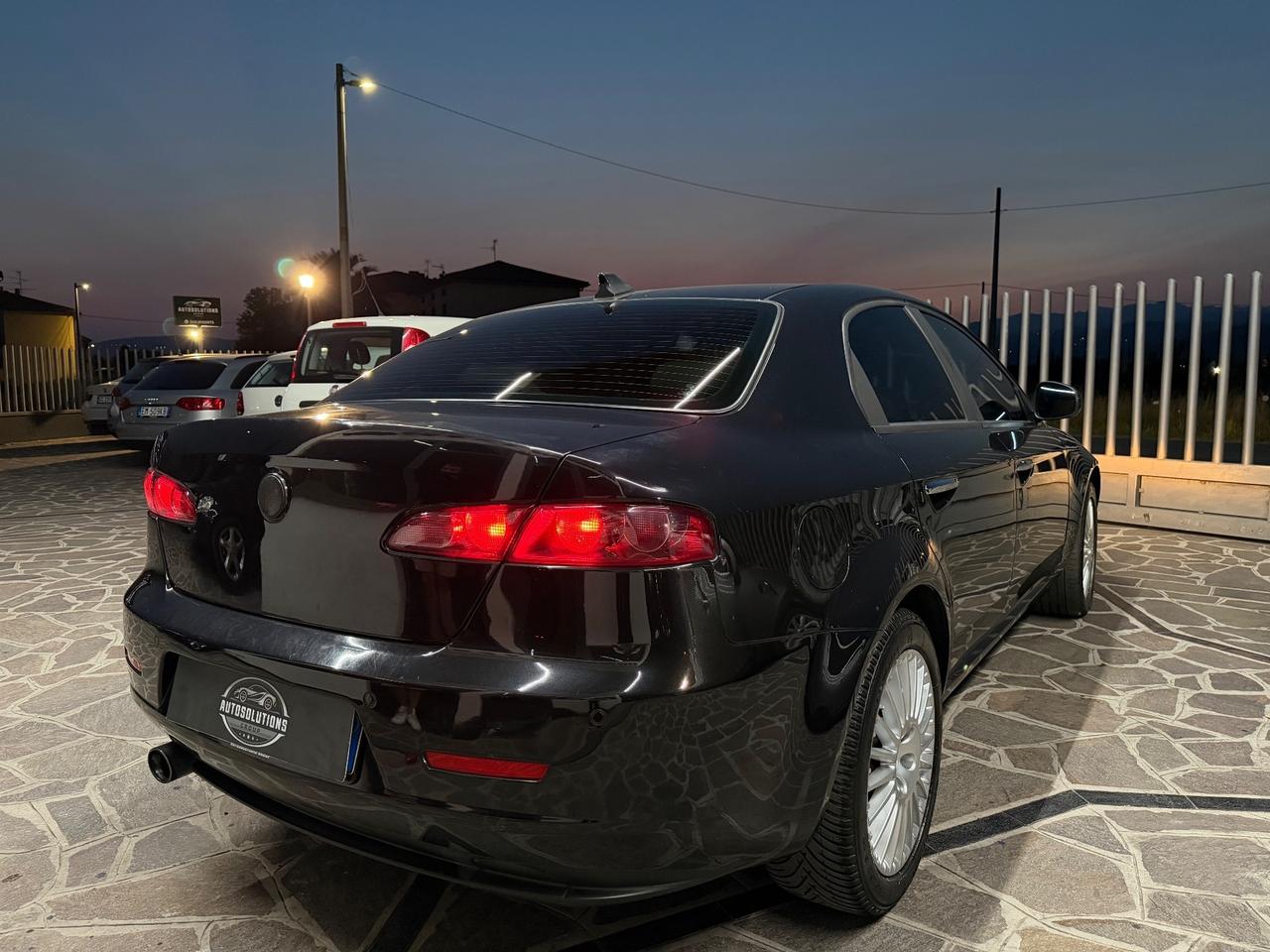 Alfa Romeo 159 1.9 JTS 16V Sportwagon Distinctive Total black