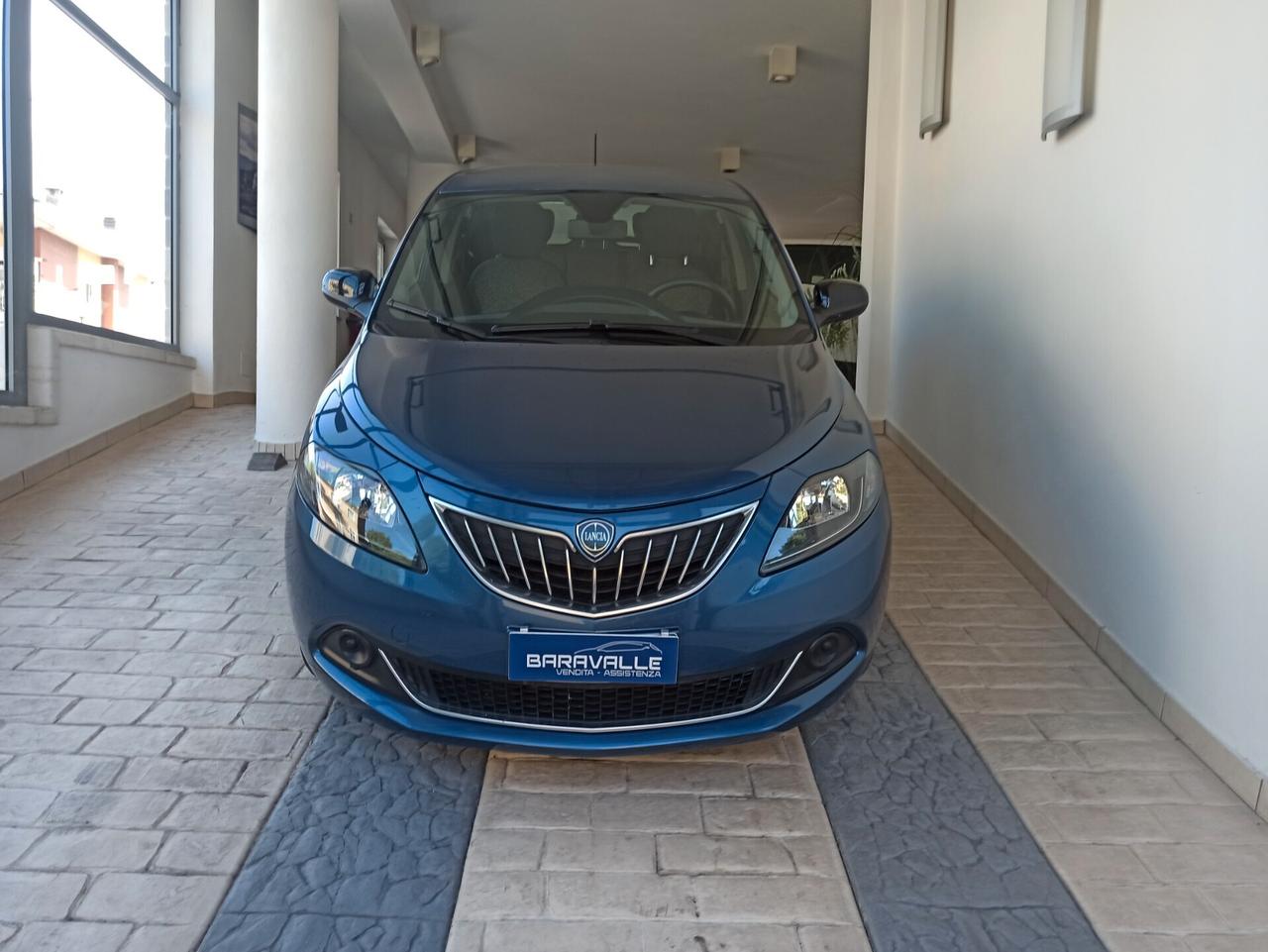 Lancia Ypsilon 1.0 FireFly 5 porte S&S Hybrid Ecochic Silver