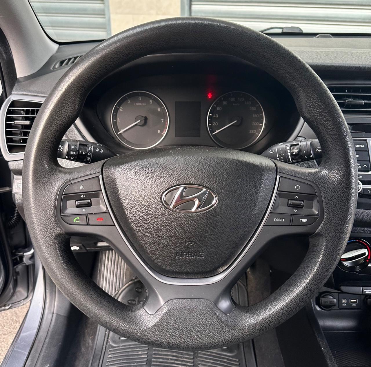 Hyundai i20 1.2 MPI 75cv GPL 5 porte Classic
