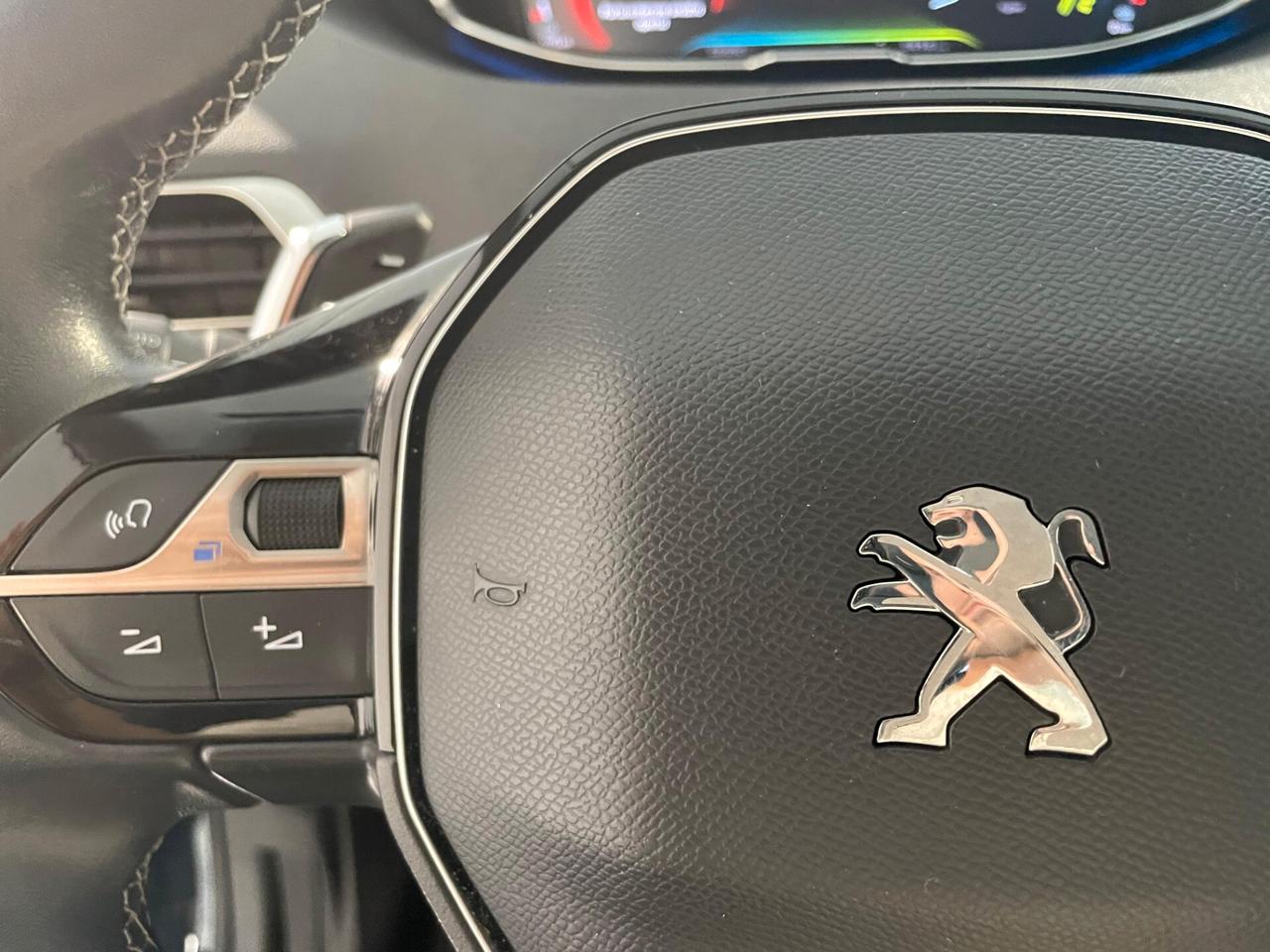 Peugeot 3008 Hybrid 225 e-EAT8 Allure IVA ESPOSTA