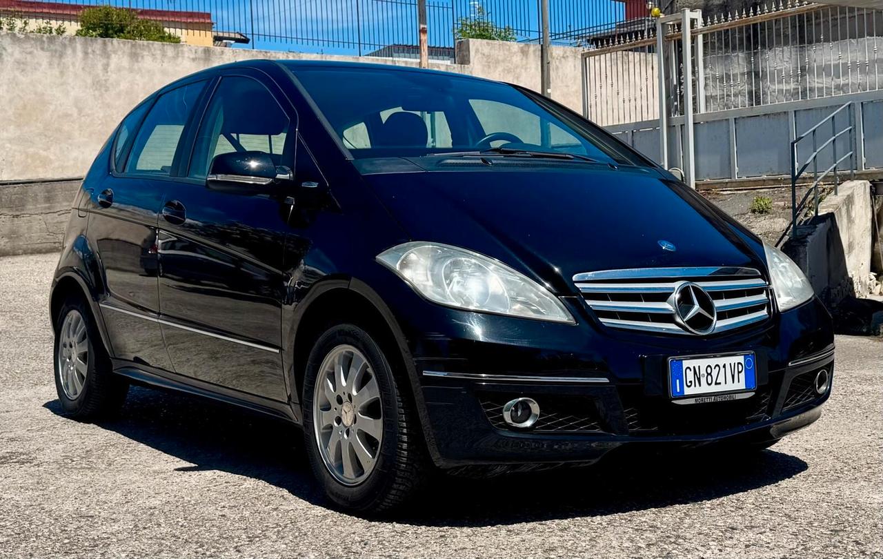 Mercedes-benz A 150 A 150 BlueEFFICIENCY Coupé Avantgarde