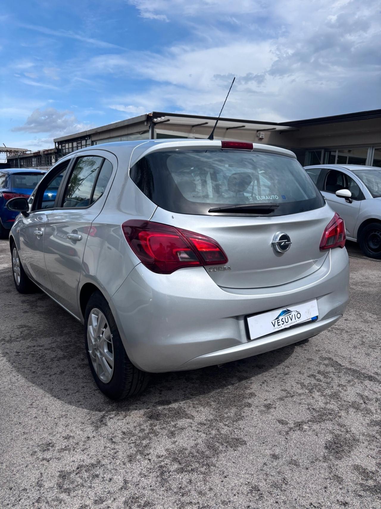 Opel Corsa 1.2 69CV - 2015