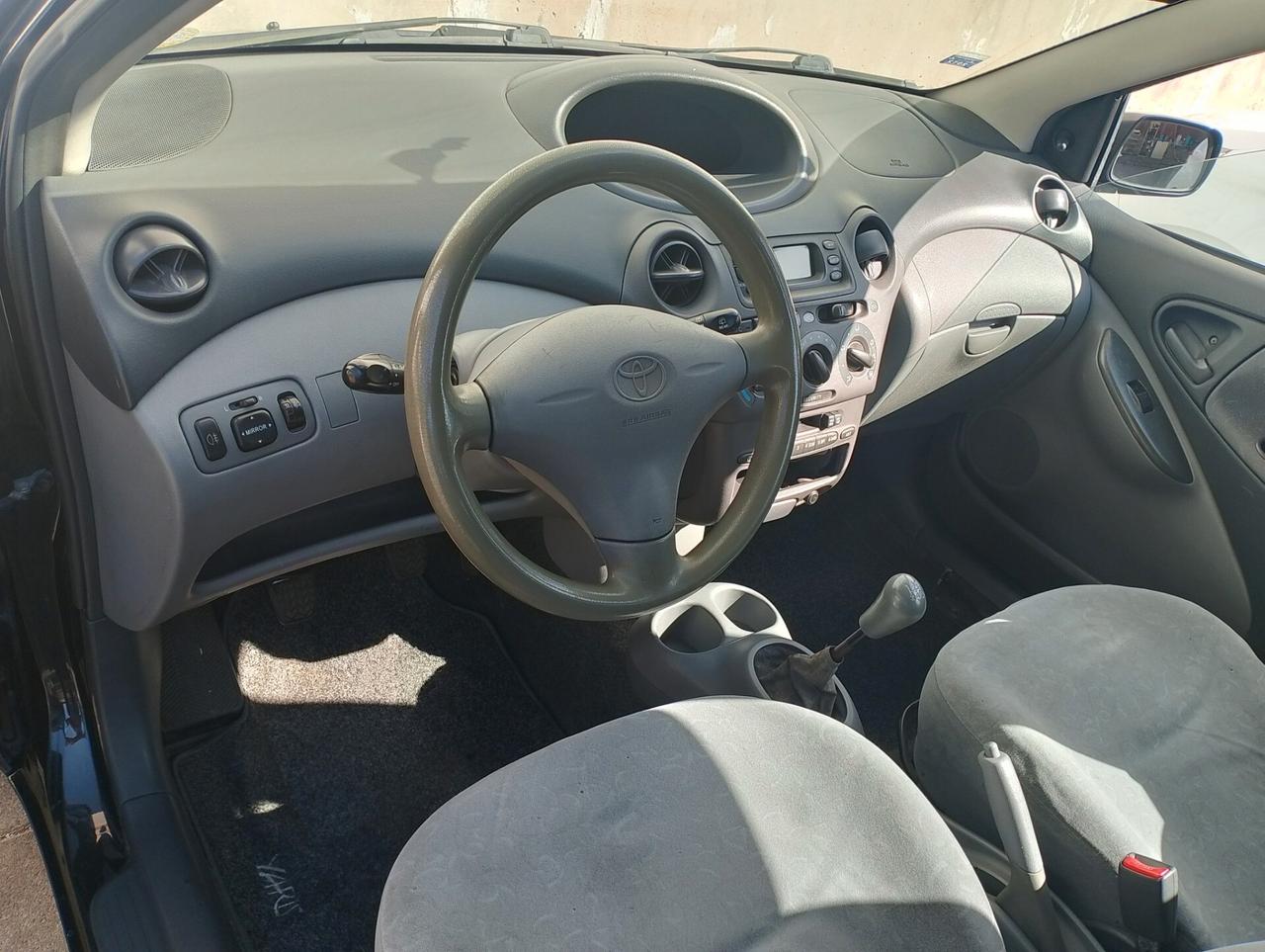 Toyota Yaris 1.0i 16V cat 5 porte