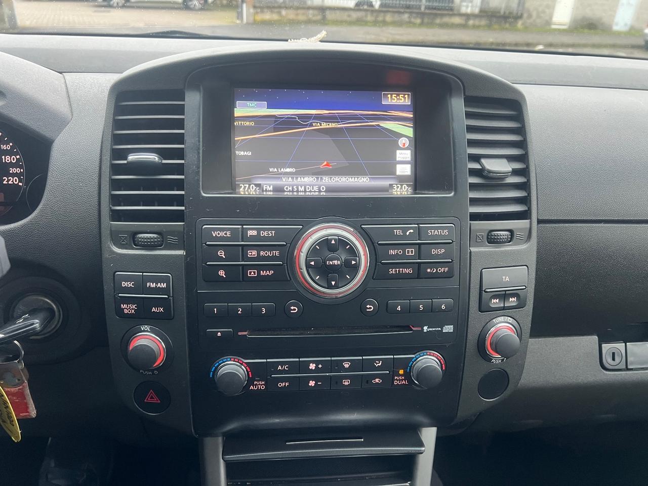 Nissan Navara 3.0 dCi 4 porte Double Cab LE V6