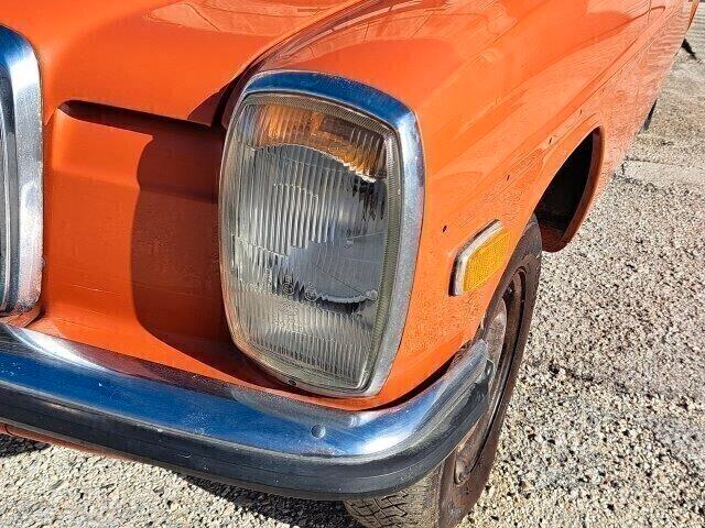 MERCEDES W115 \8 200D - RESTAURO DA ULTIMARE