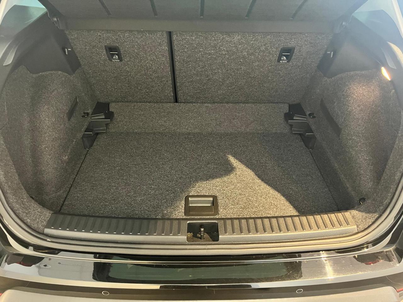 SEAT Arona 2022 - Arona 1.0 ecotsi Black Edition 95cv