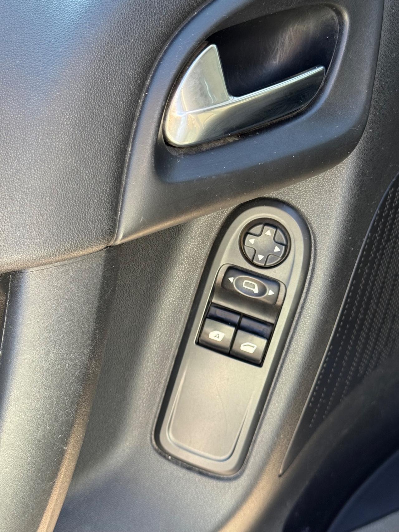 Citroen C3 1.2- Cinghia sostituita-Neopatentati
