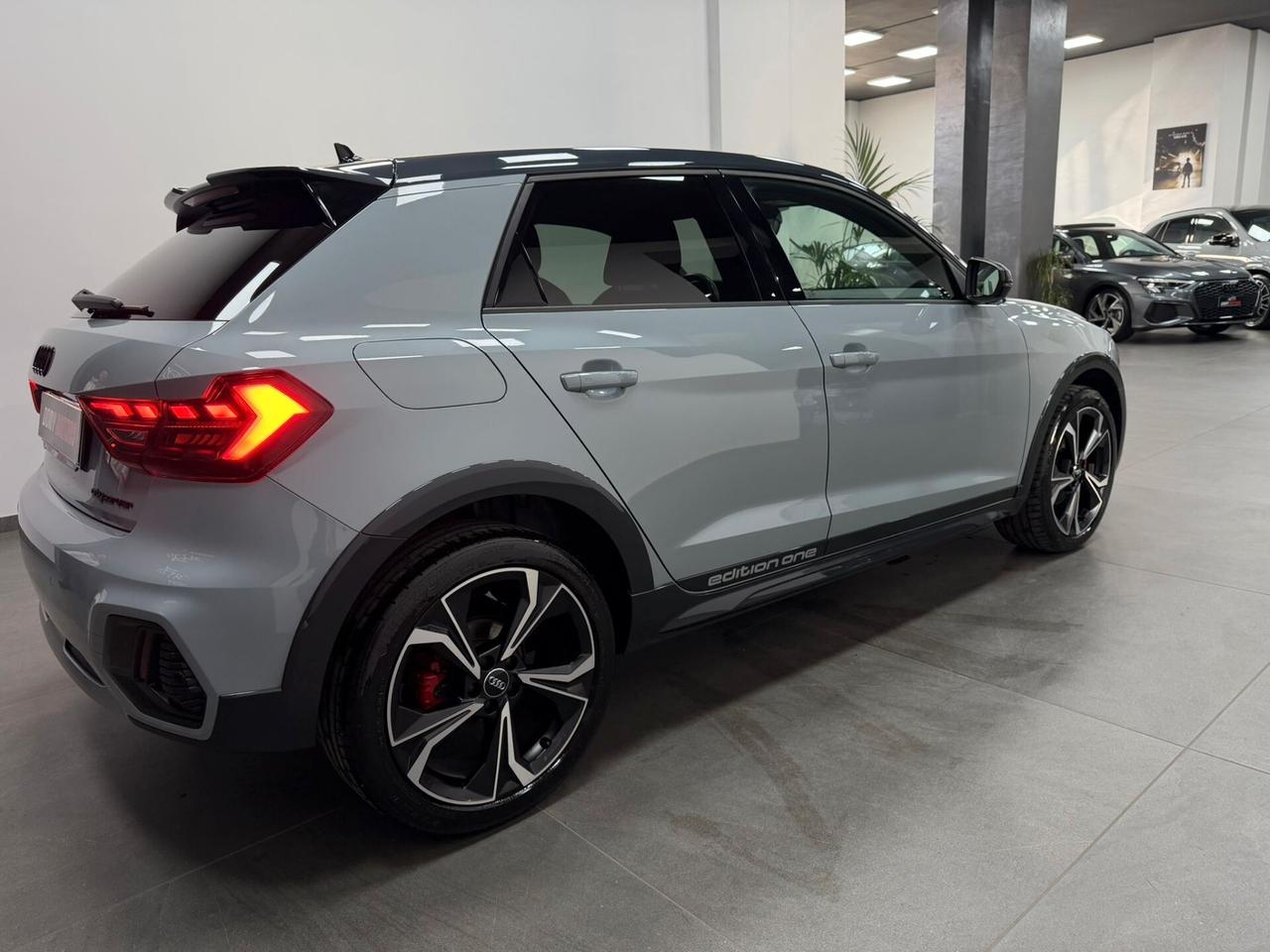 Audi A1 CITYCARVER 30 TFSI S-tronic S-line Edition One