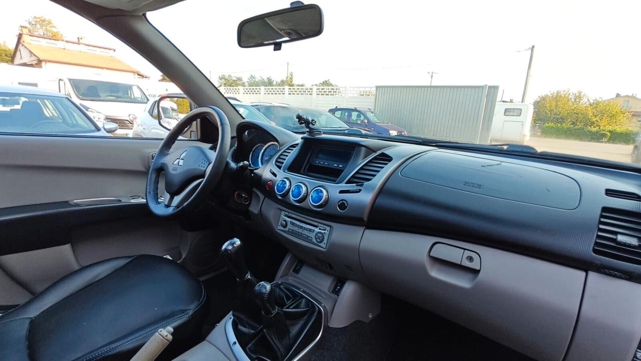 Mitsubishi L200 2.5 DI-D/136CV Club Cab Intense