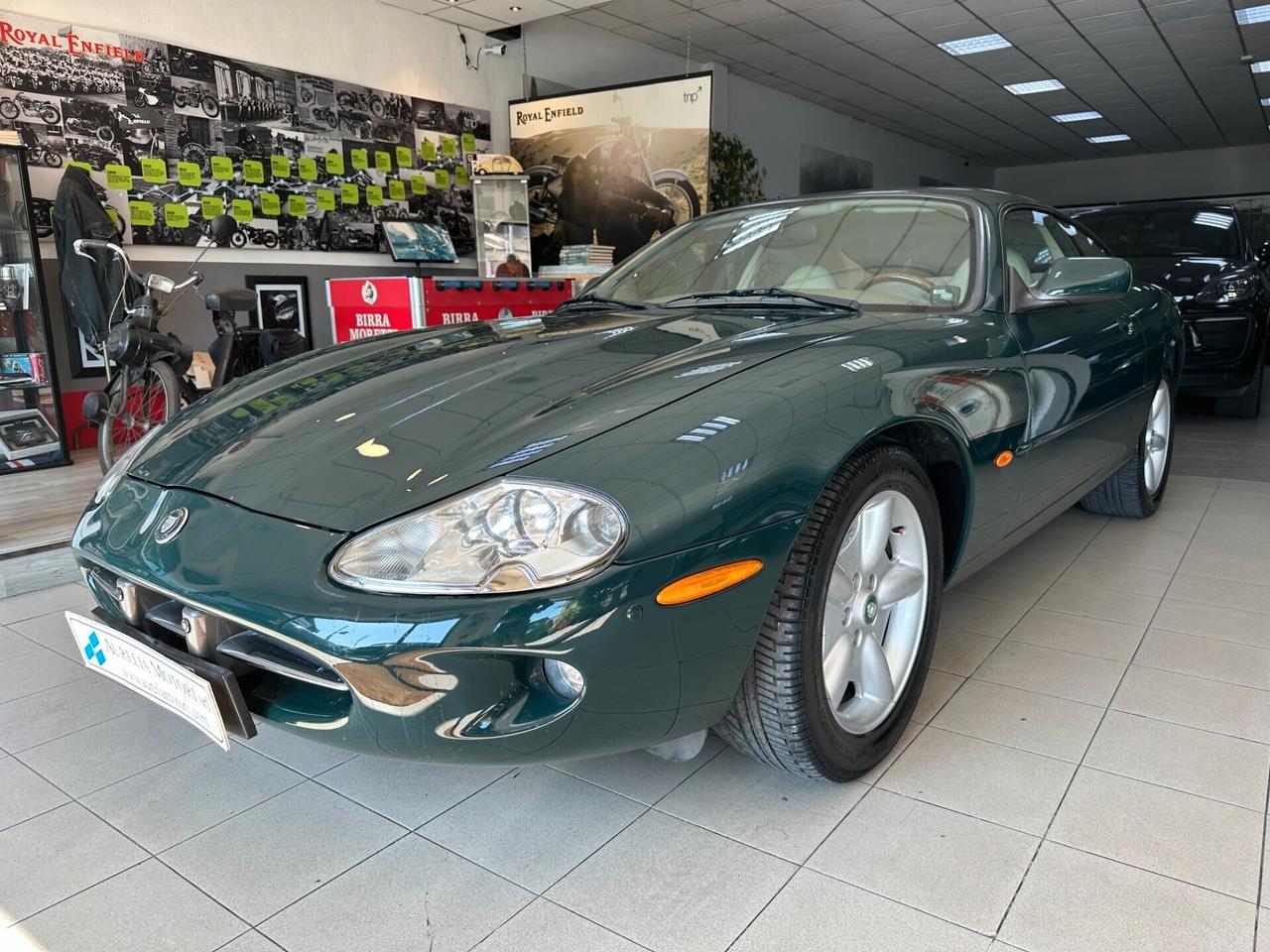 JAGUAR XK8 COUPE' UNICOPROP. PARI AL NUOVO ISCRITTO ASI