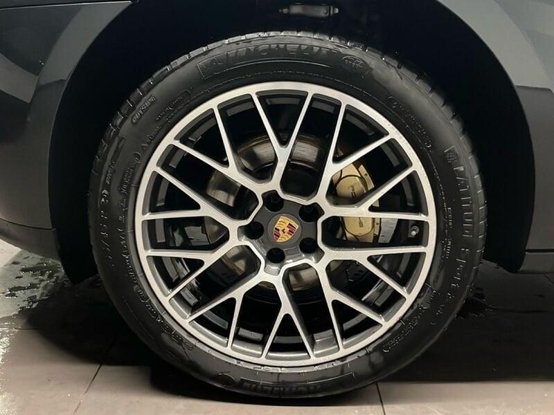 Porsche Macan 2.0 252 CV