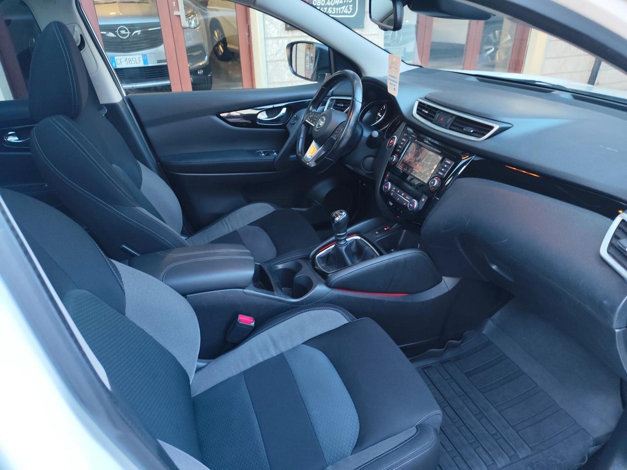 Nissan Qashqai 1.5 dCi 115CV TEKNA TETTO NAVI