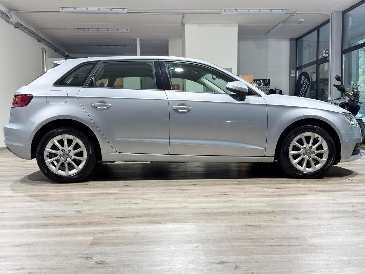 AUDI A3 SPORTBACK 1.6TDI 110CV S-TRONIC