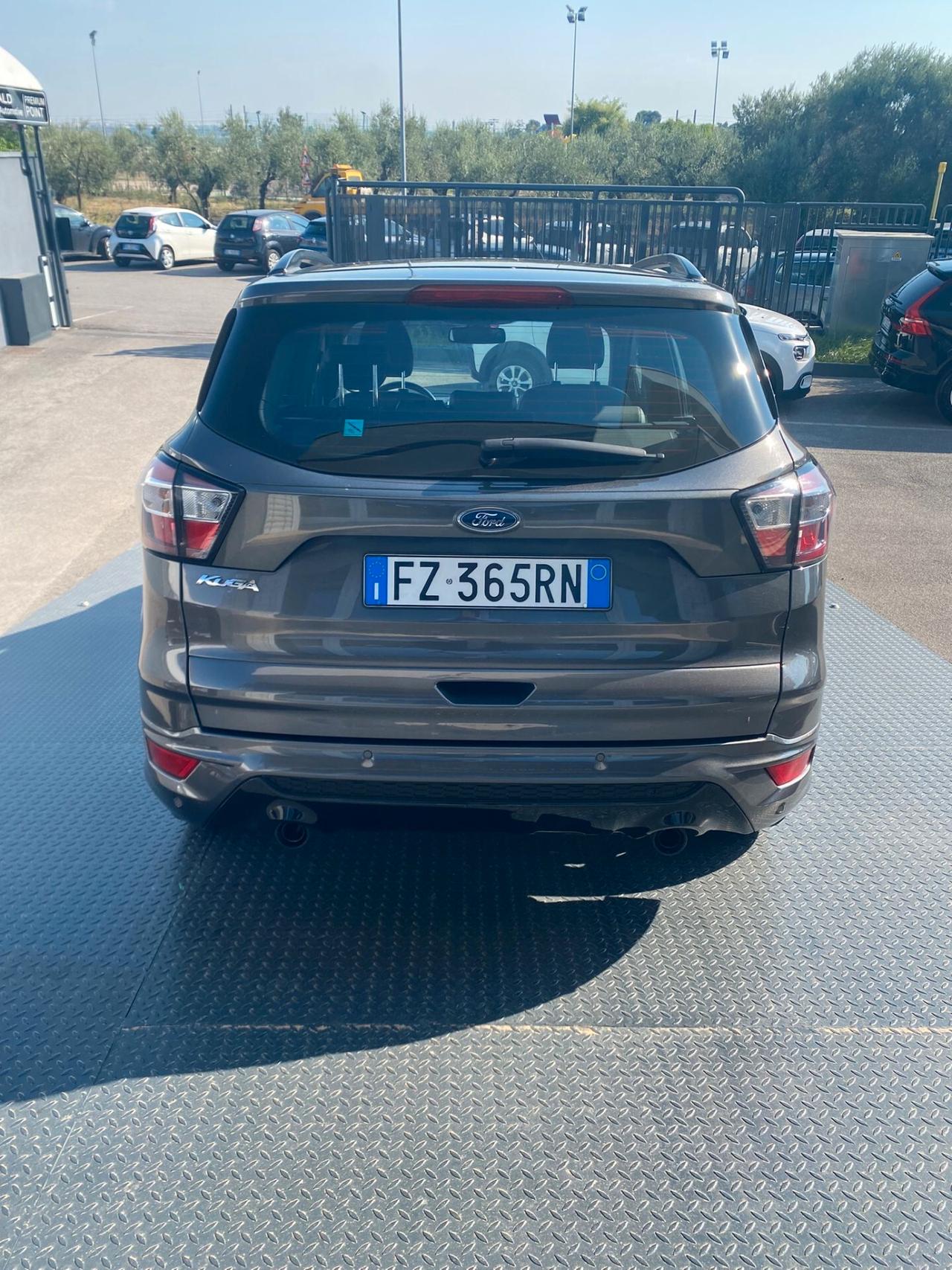 Ford Kuga 1.5 EcoBoost 120 CV S&S 2WD ST-Line