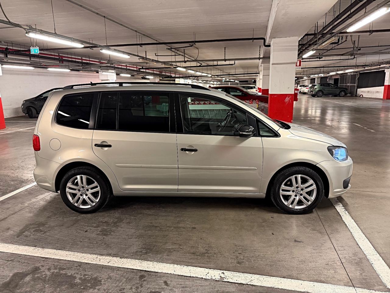 Volkswagen Touran 1.6 TDI DPF Comfortline BMT 7 Posti Garanzia 12 Mesi