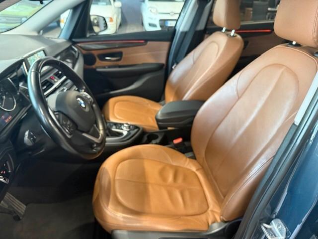 Bmw 2er Active Tourer 220d xDrive Luxury aut.