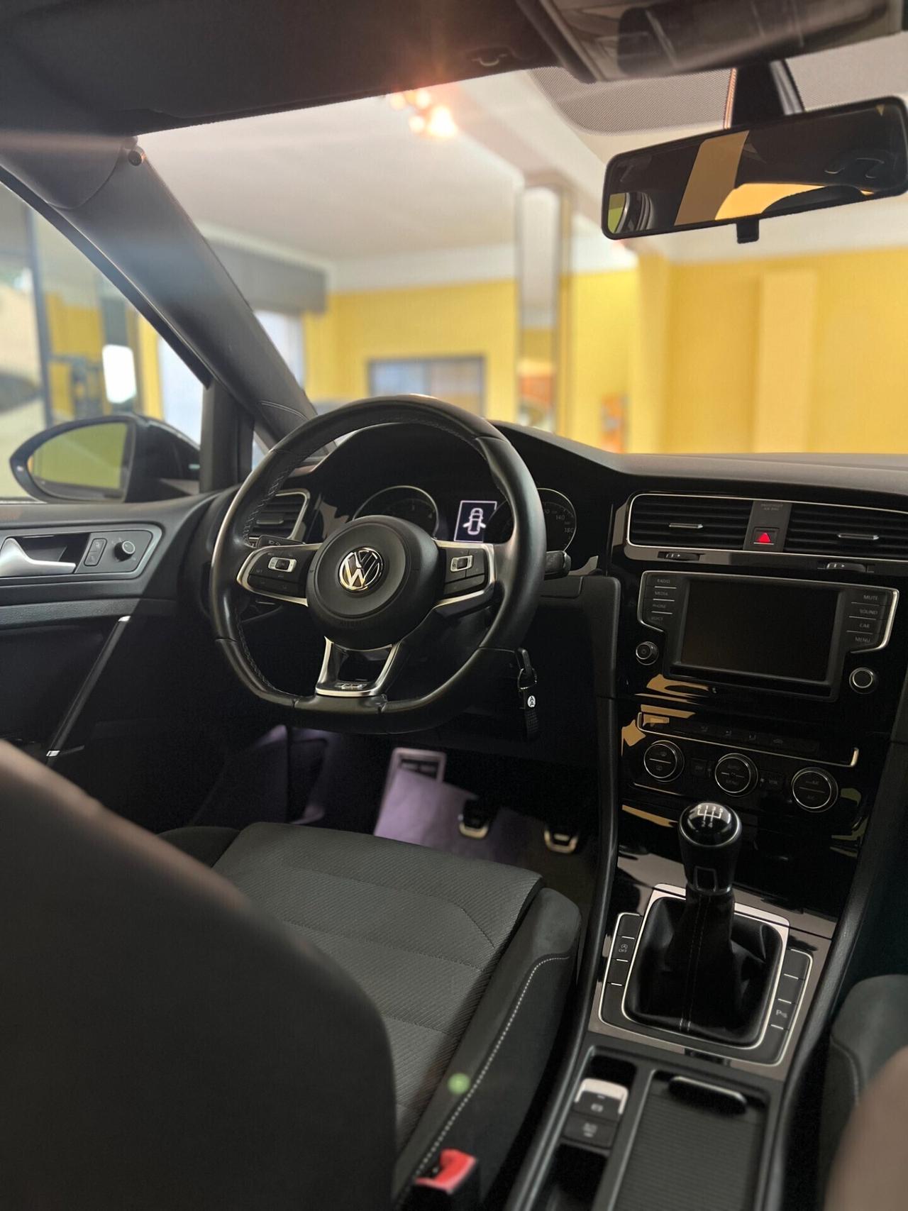 Volkswagen Golf 1.6 TDI 110 CV 5p. R Line BlueMotion Technology