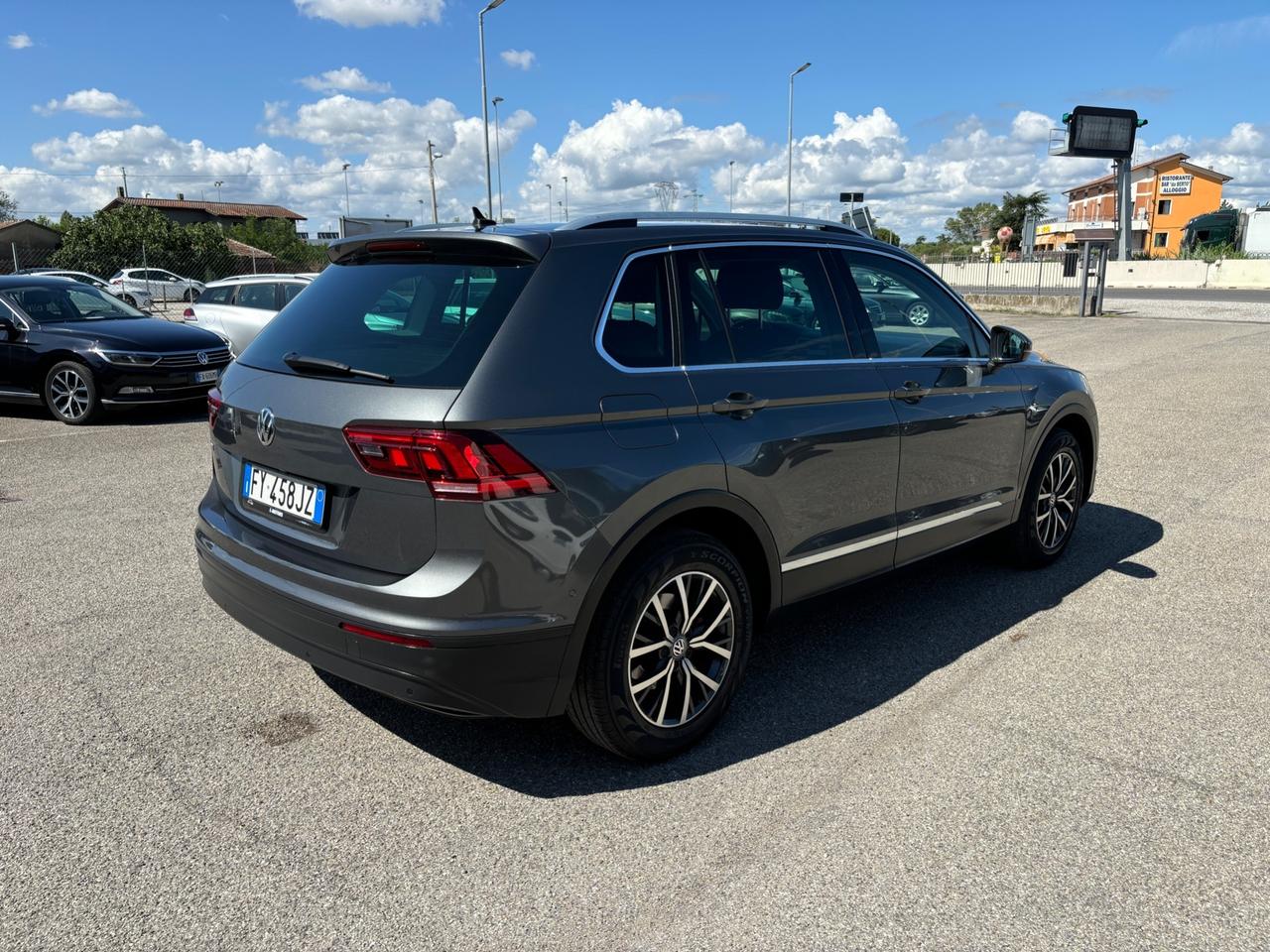 Volkswagen Tiguan 2.0 TDI DSG Business BlueMotion Technology - 2019