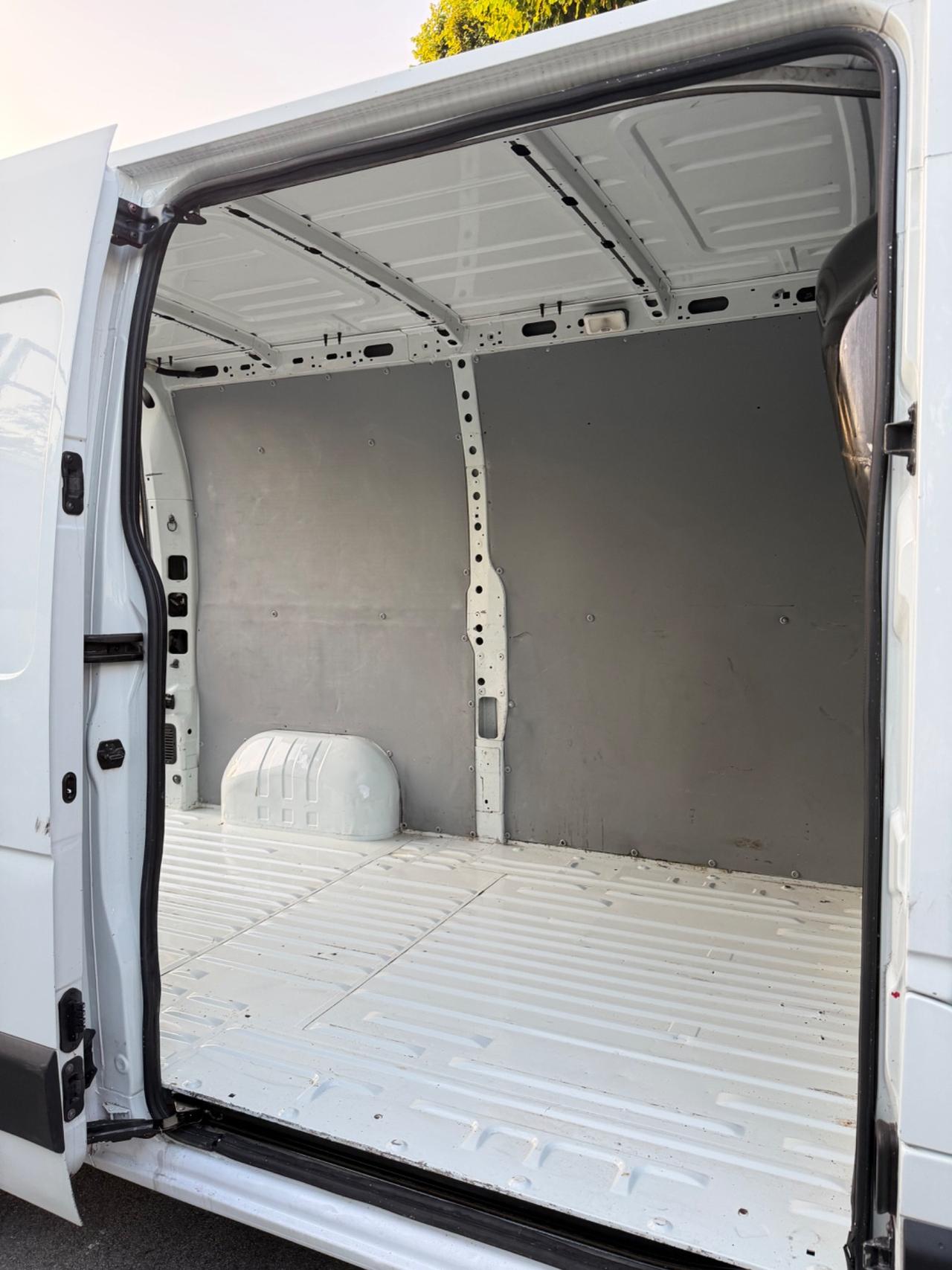 Renault Master 2.3 dci T53