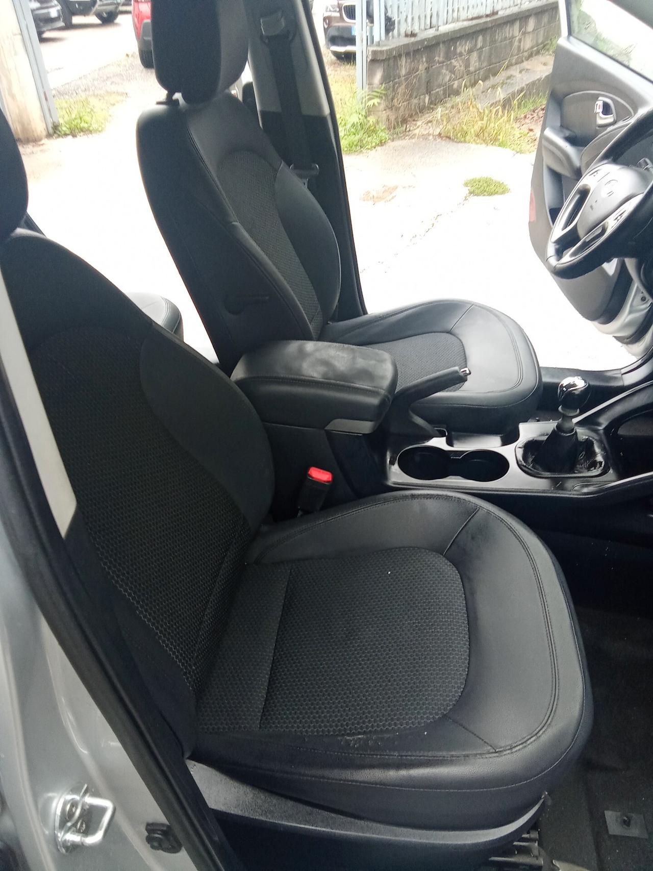 Hyundai iX35 2.0 CRDi 2WD Classic fine 012
