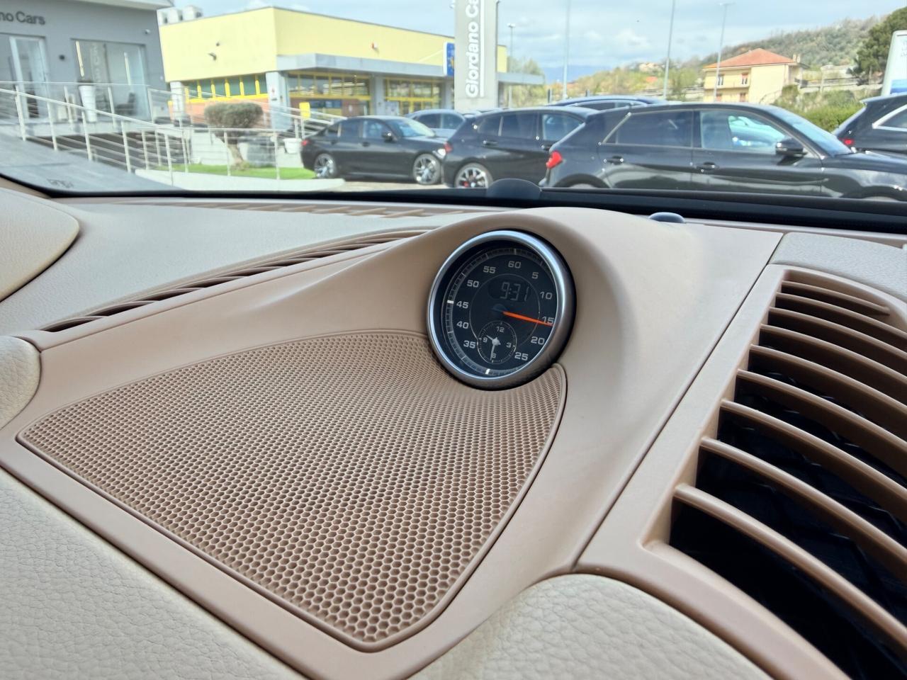 Porsche Cayenne 3.0 Diesel Platinum Edition 250cv