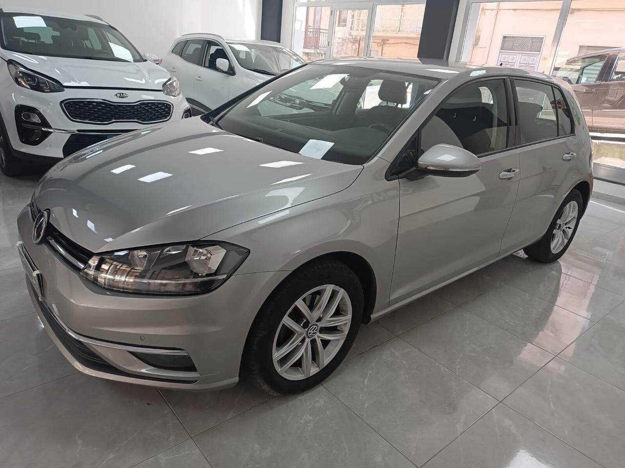 Volkswagen Golf 1.6 TDI 115 CV 5p. Business BlueMotion Technology