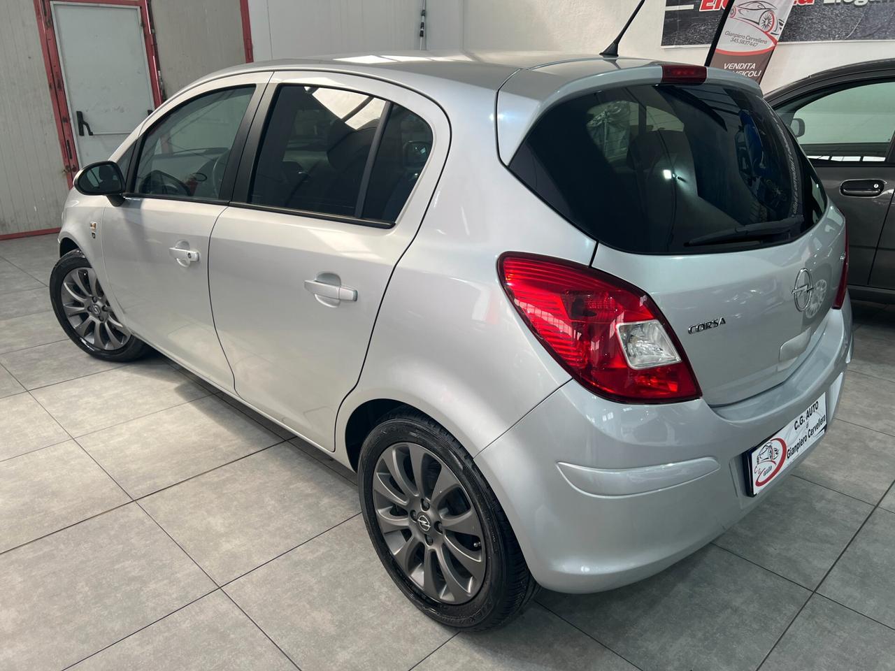 Opel Corsa 1.3 CDTI 75CV - Elective - 2011