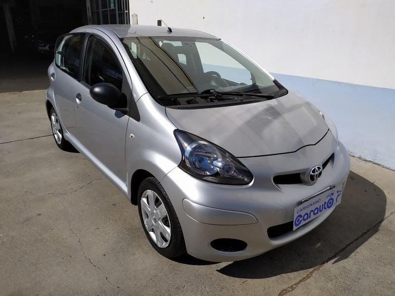 Toyota Aygo Aygo 5p 1.0 Now Connect Fin Zero
