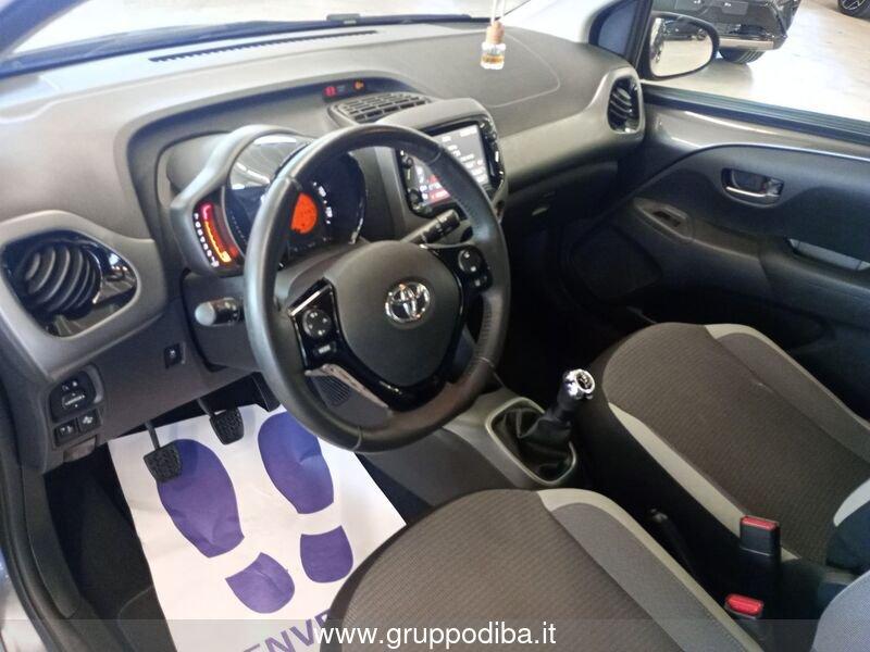 Toyota Aygo II 2018 5p 5p 1.0 x-play 72cv