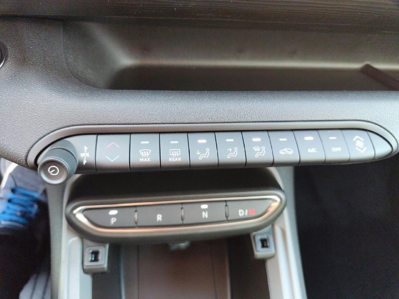 Jeep Avenger 1.2 Turbo 100 CV MHEV Longitude