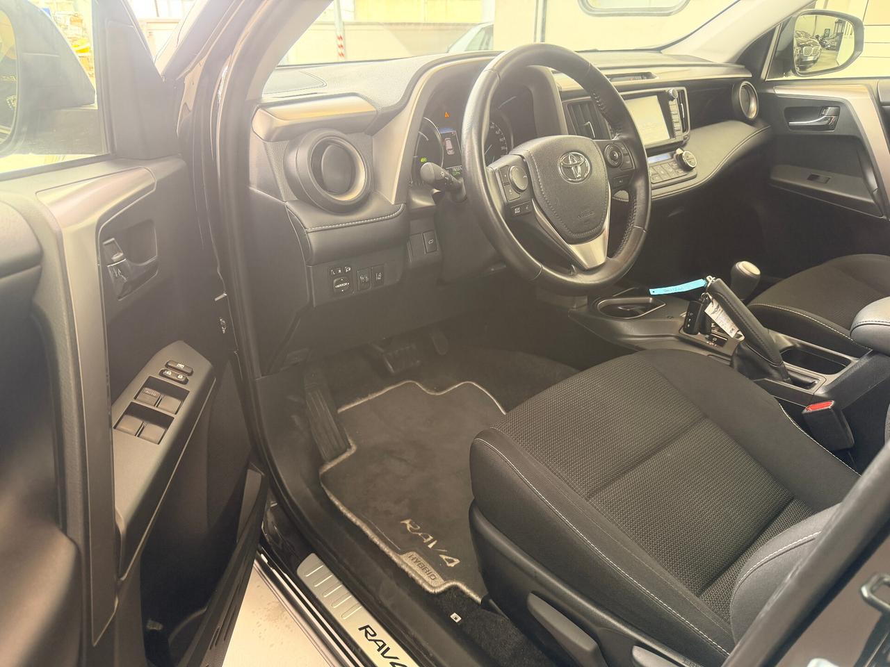 Toyota RAV 4 RAV4 2.5 Hybrid 2WD Active