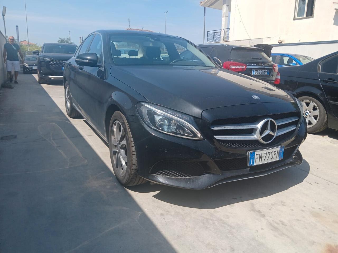 Mercedes C 220d C220 d berlina Premium 170cv TRATTABILE